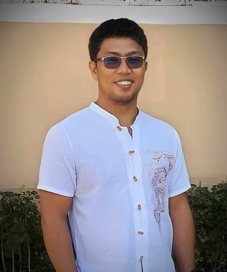 drybrush Gallery - Philippine/Local artists - Mark Ronald Sioson - Painter