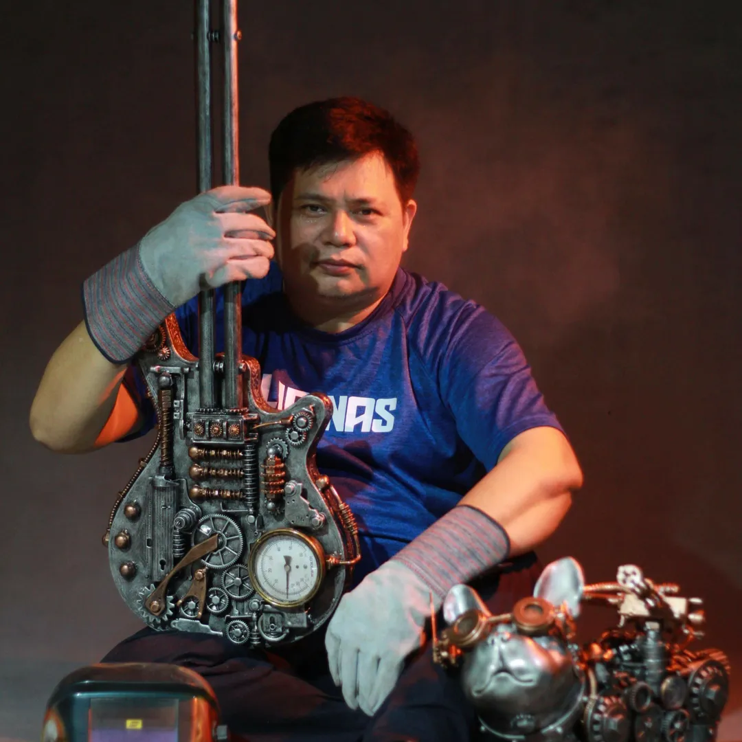 drybrush Gallery - Philippine/Local artists - Ram Mallari Jr. -  Sculptor