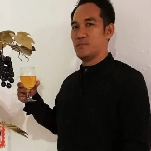 drybrush Philippine Art Gallery - Marlon Lucenara Sculptor